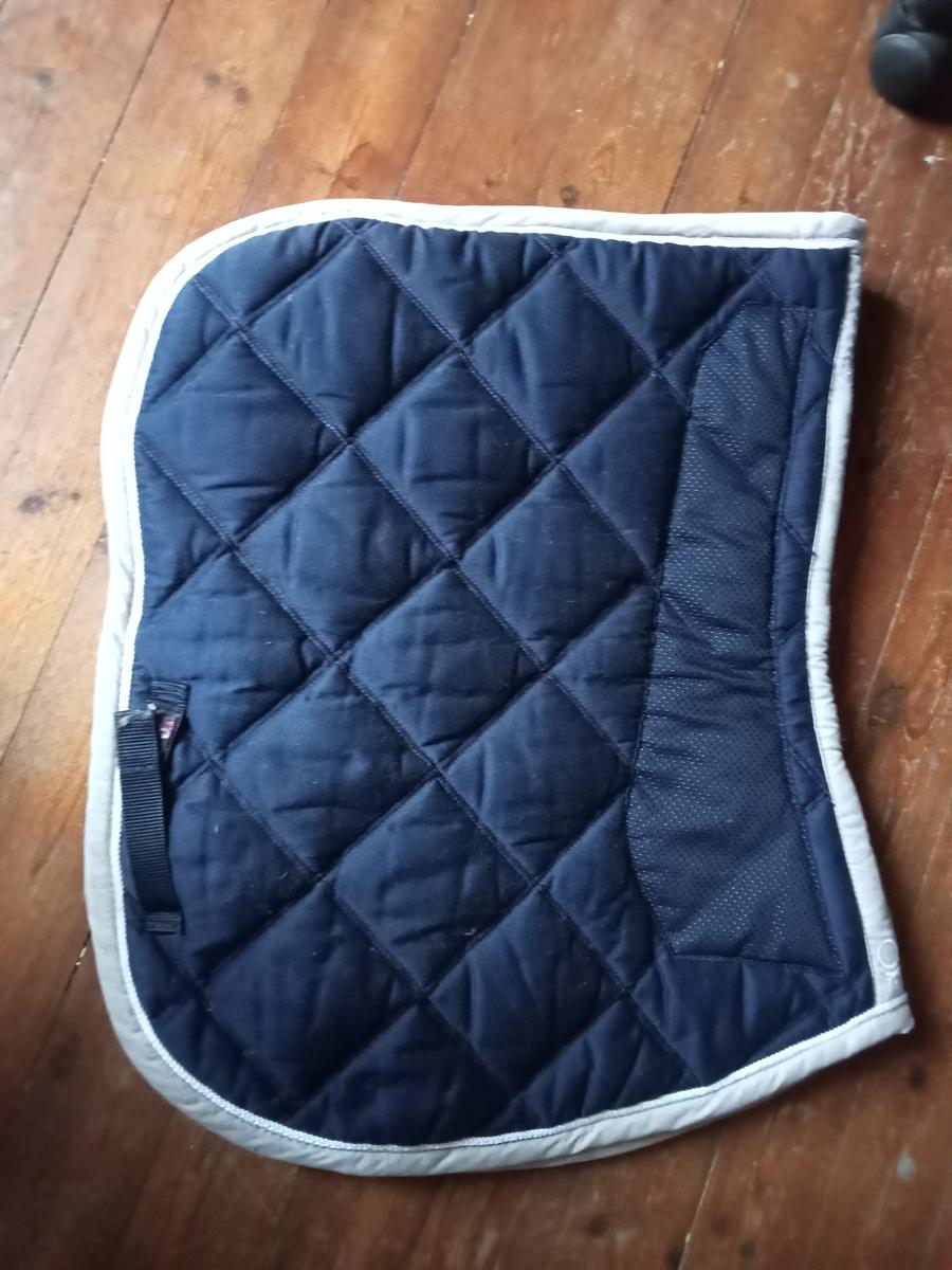 Tapis bleu marine decathlon