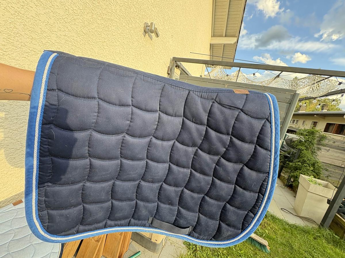 tapis harcour bleu marine