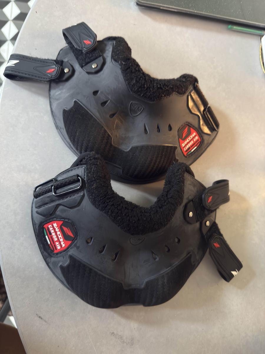 protège glomes Carbon Air Zandona