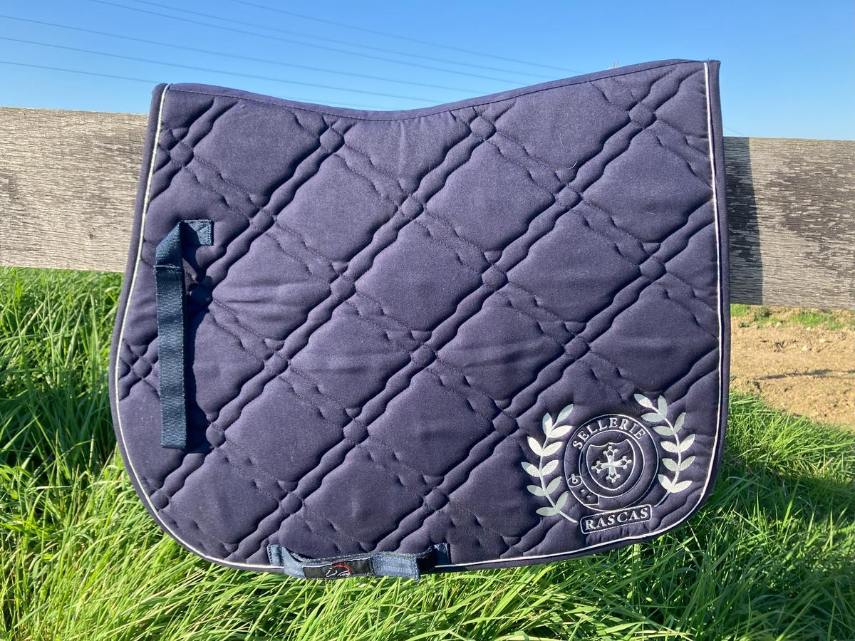 Tapis de selle cheval équitation