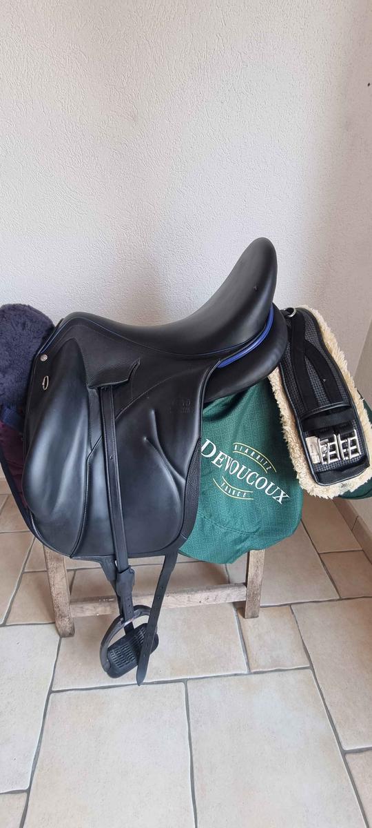 selle Devoucoux Makila Lab équipée