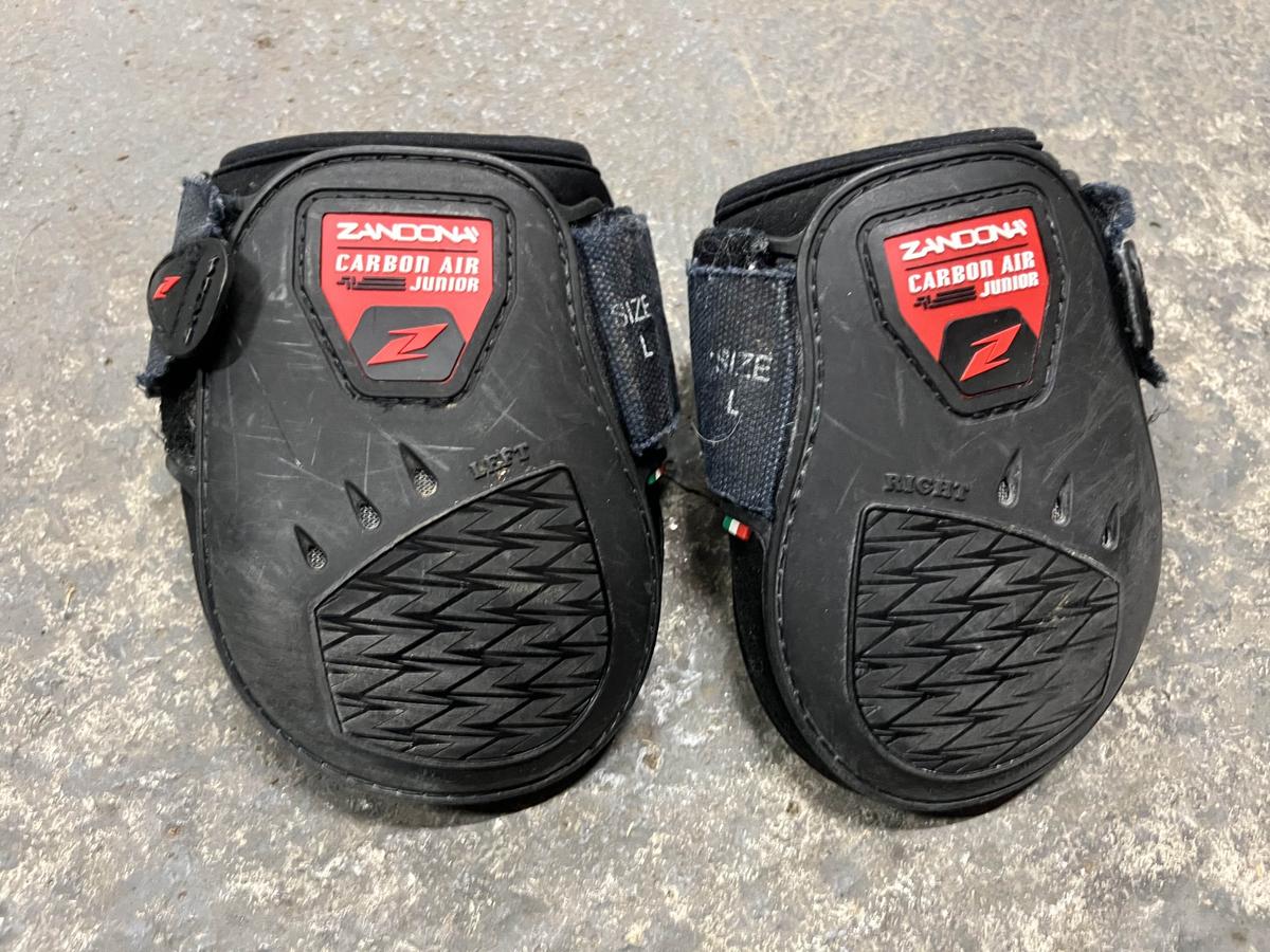 Protèges boulets Zandona L noir