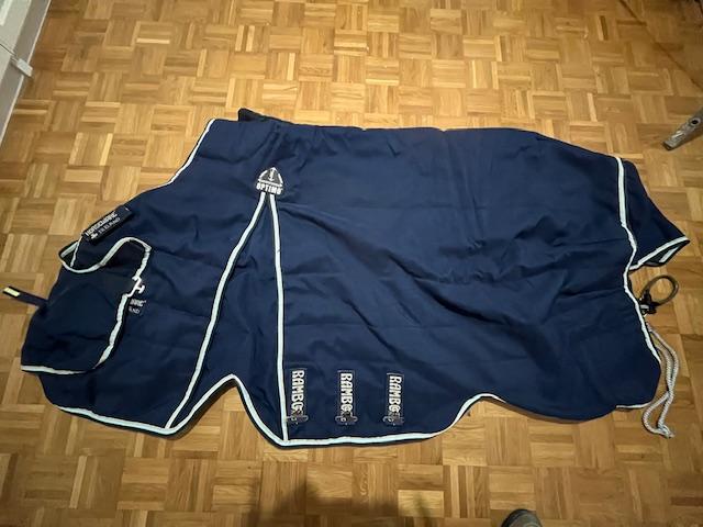 Couverture de box Rambo Optimo Taille 5,9