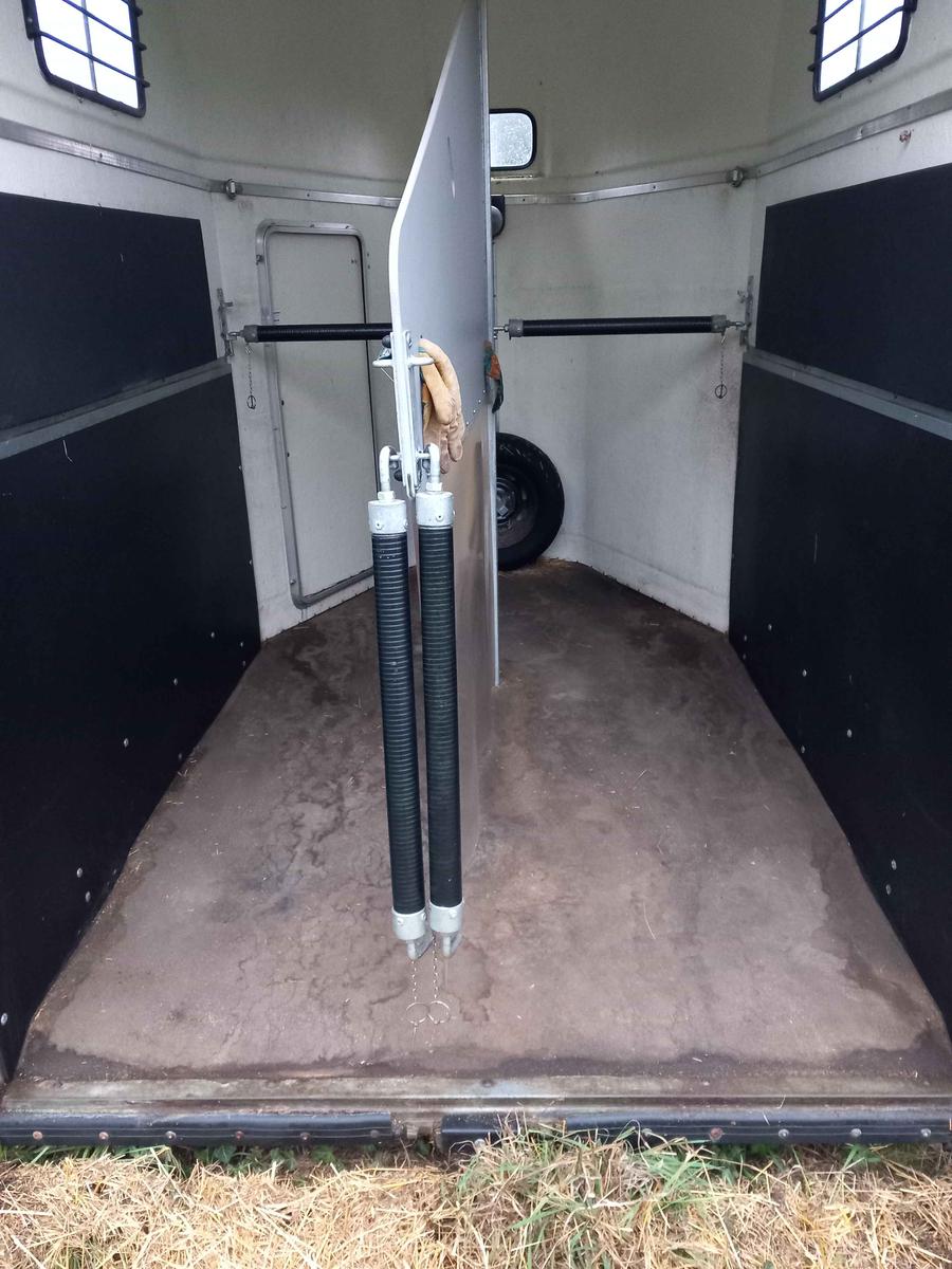 van FAUTRAS    IMARA