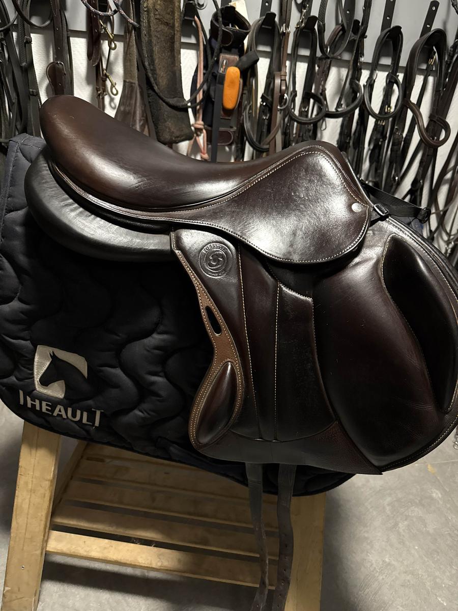 selle Badminton Forestier