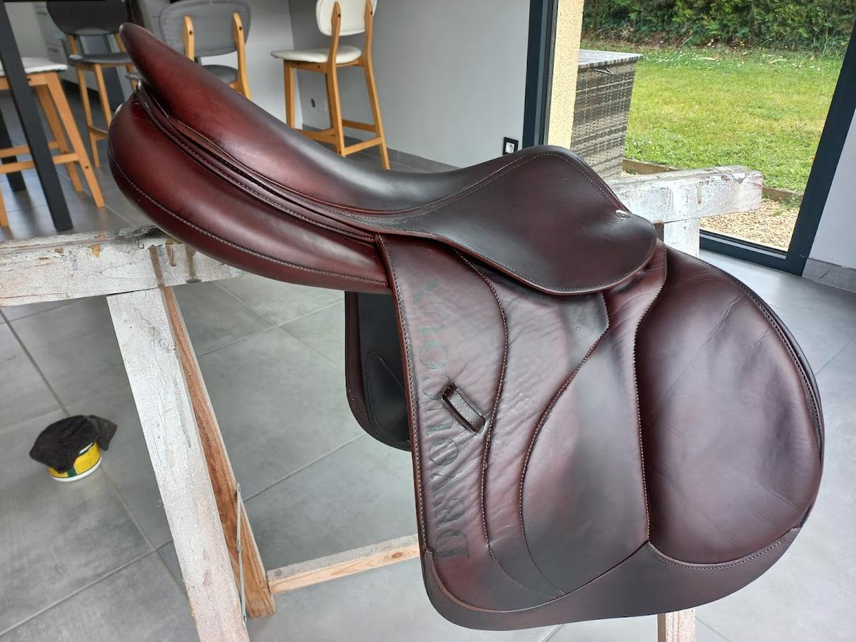 Selle Devoucoux Biarritz S – 2019 – 18" / Quartiers 3A – Parfait État