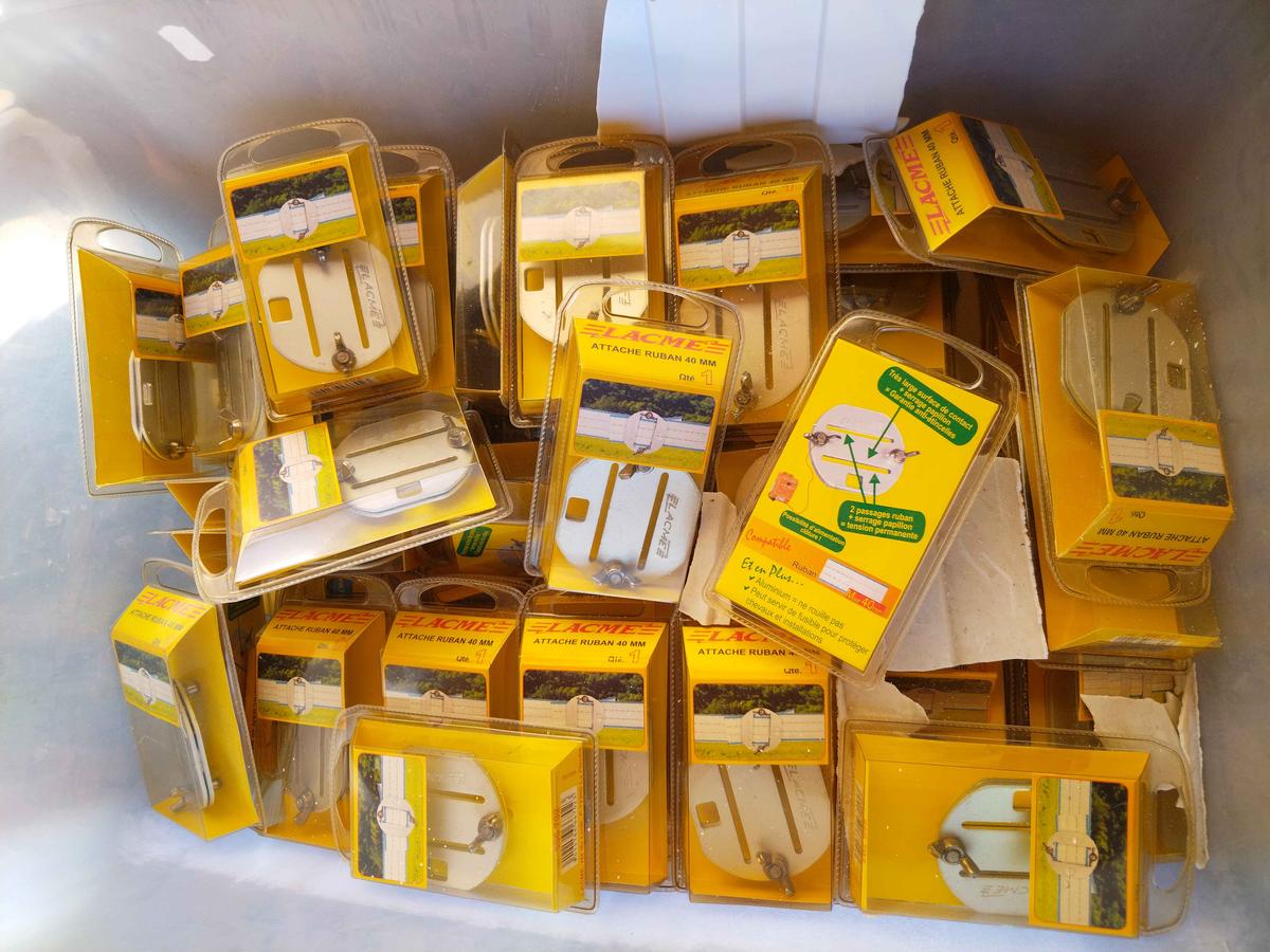 boite passage ruban clôture électrique