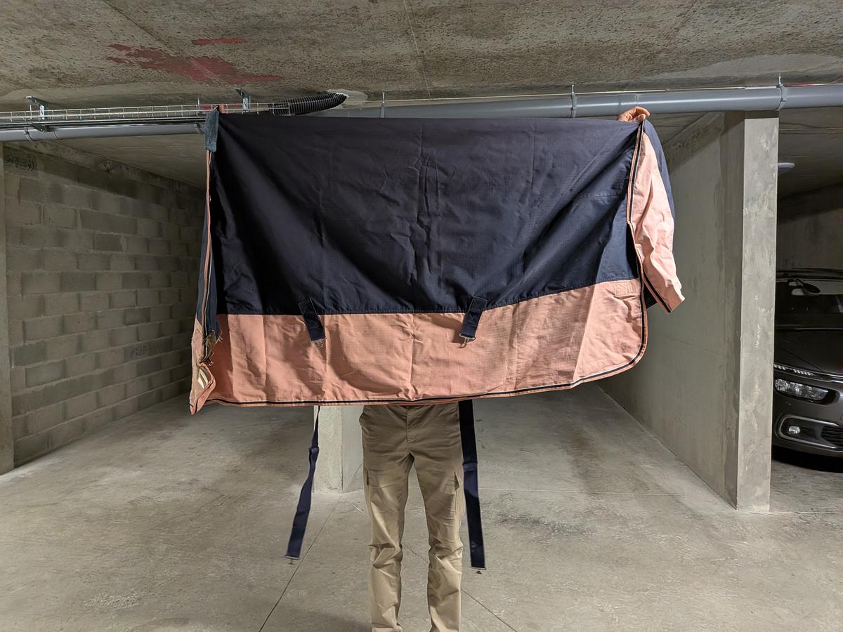 COUVERTURE IMPERMEABLE