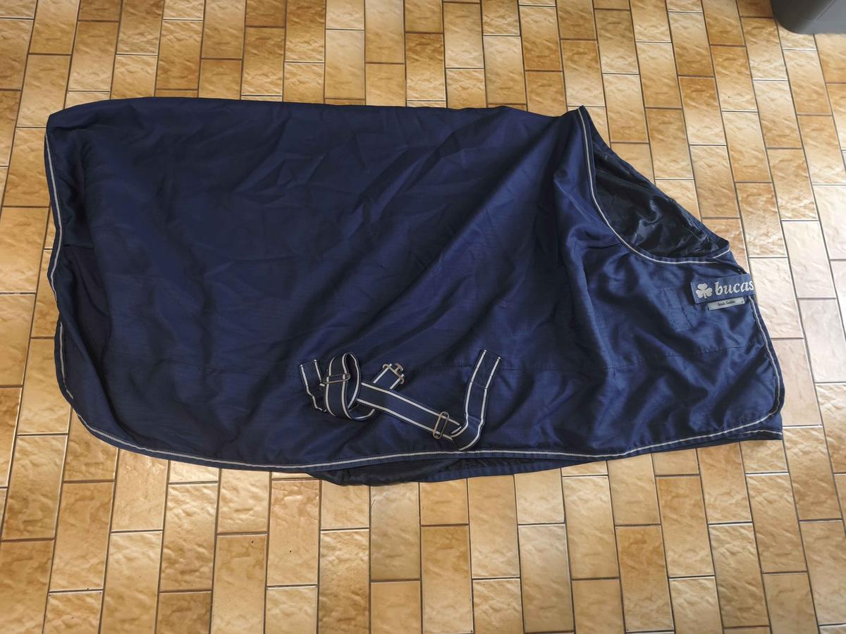 Couverture d'écurie Bucas