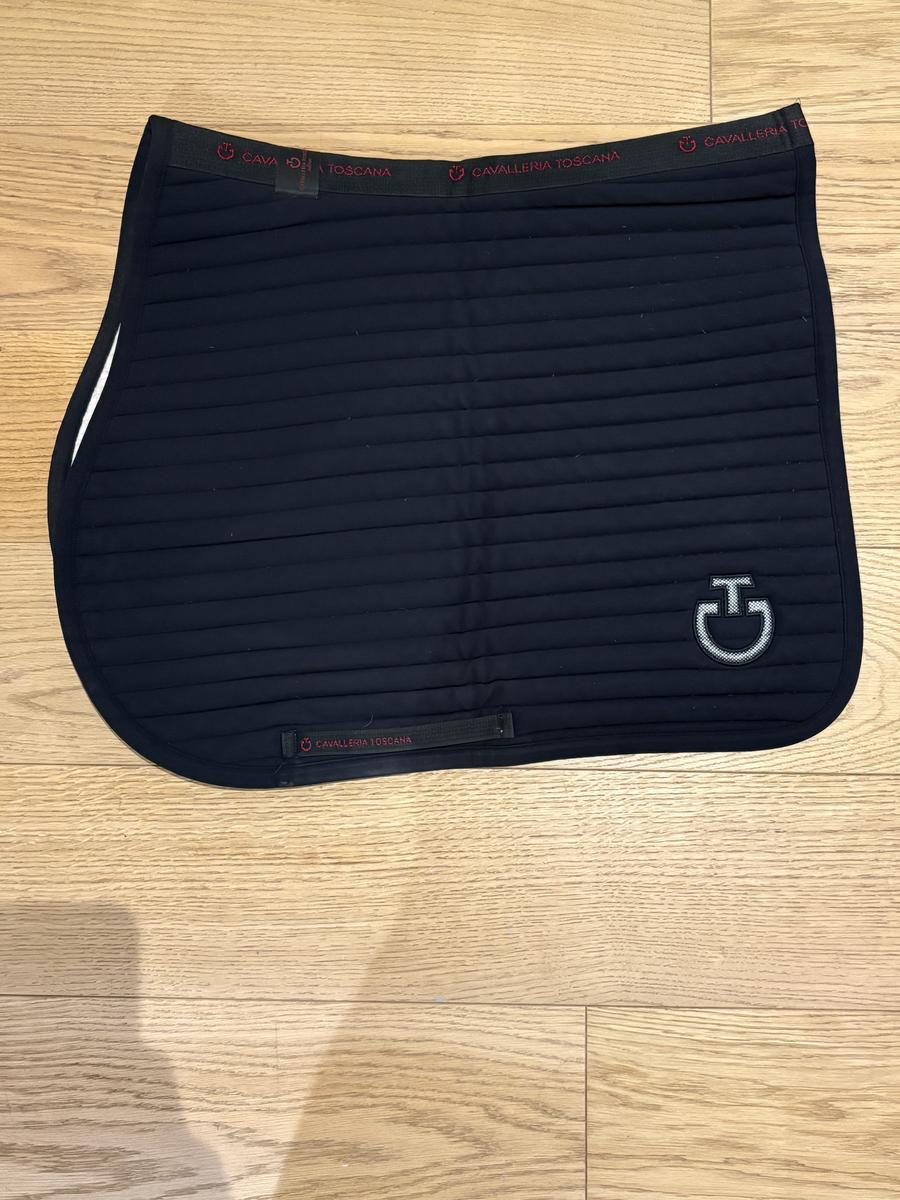 Tapis noir Cavalleria Toscana