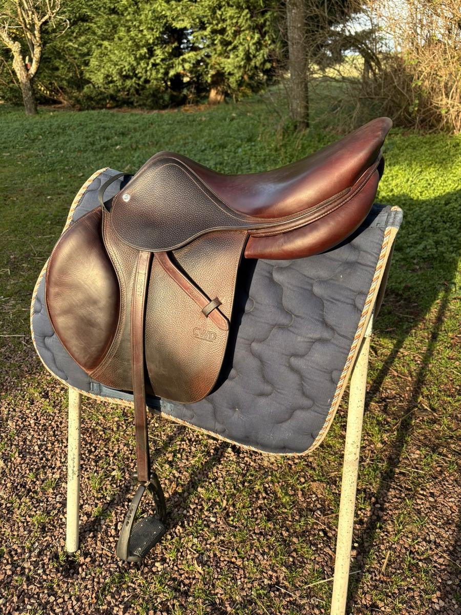 Selle CWD excellent état