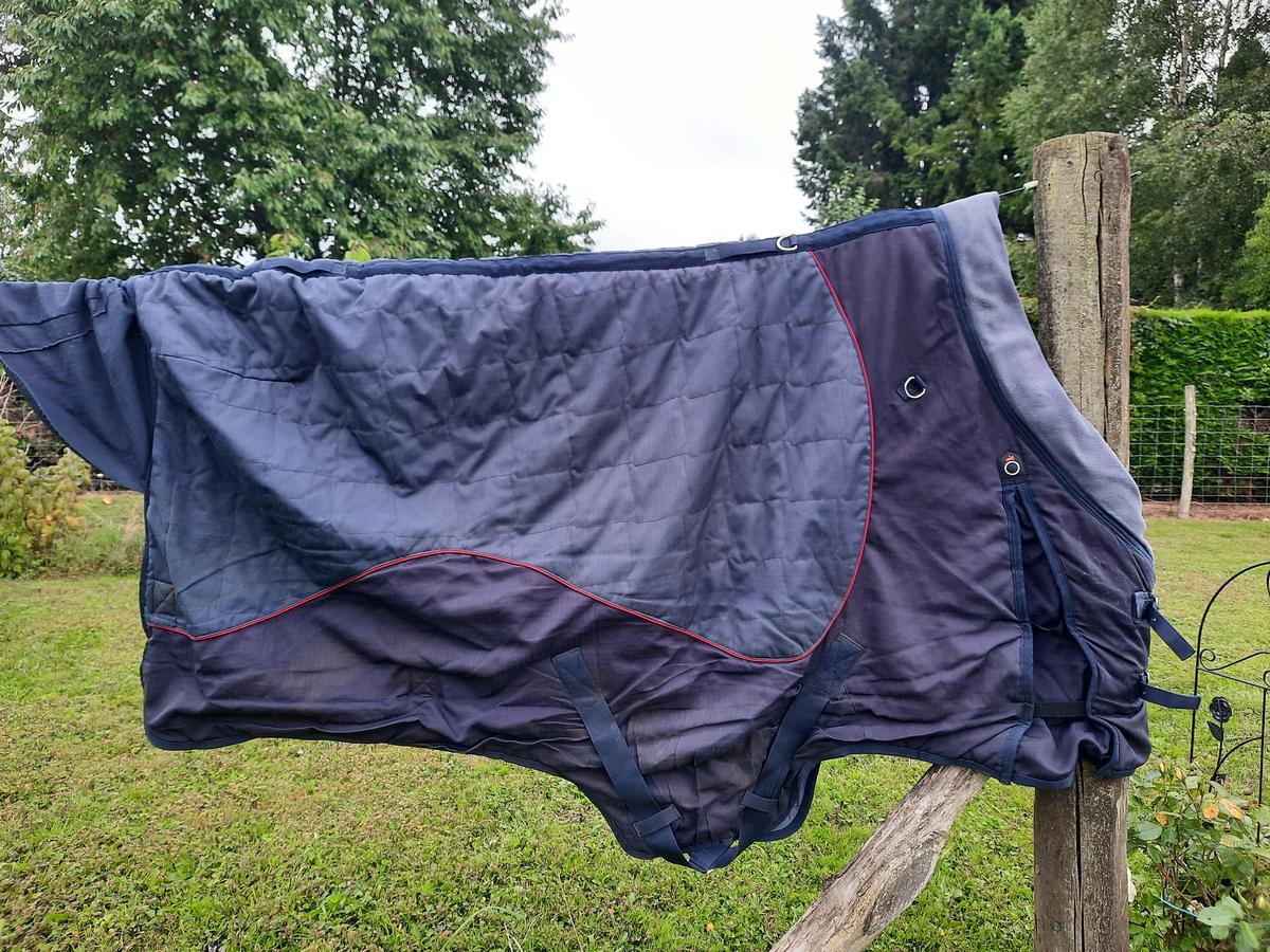 Couverture d'écurie 135cm