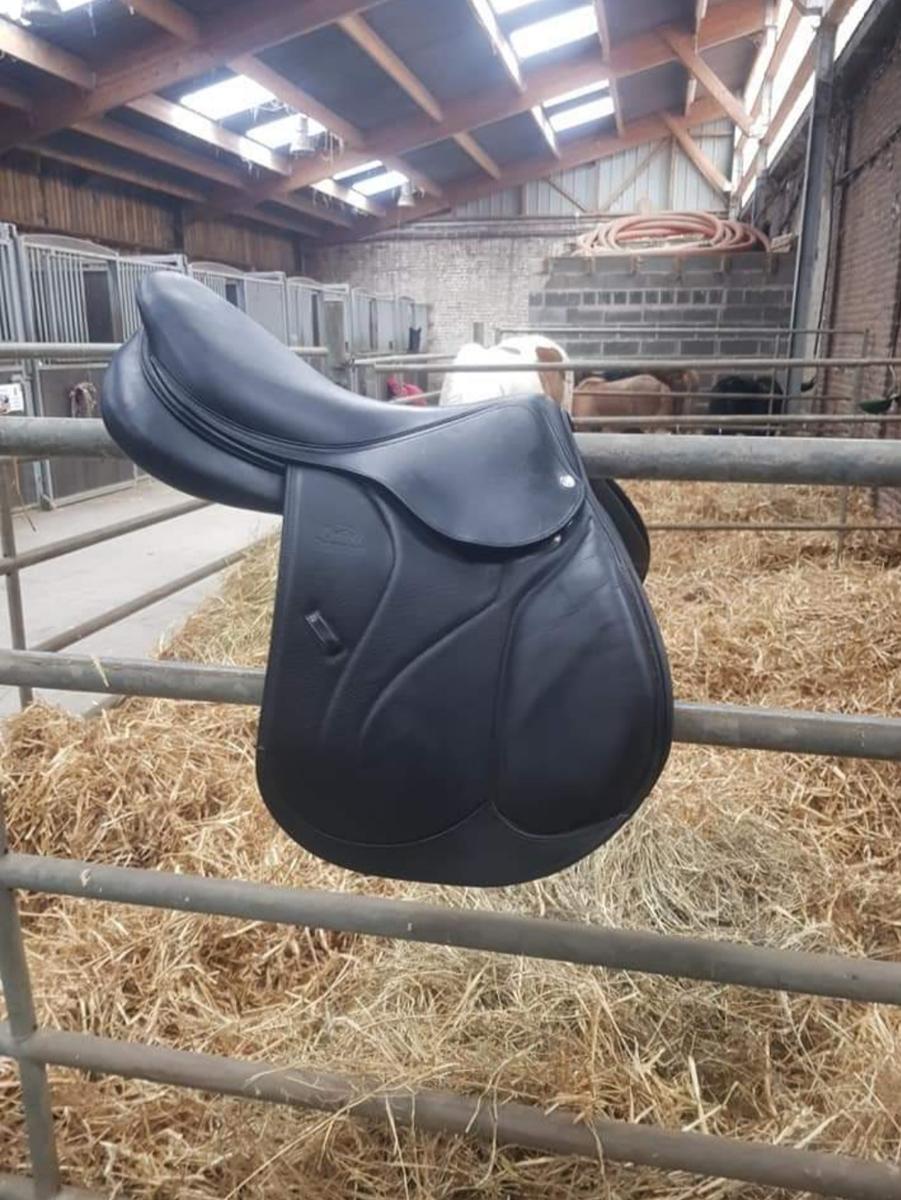 Selle Devoucoux Biarritz S