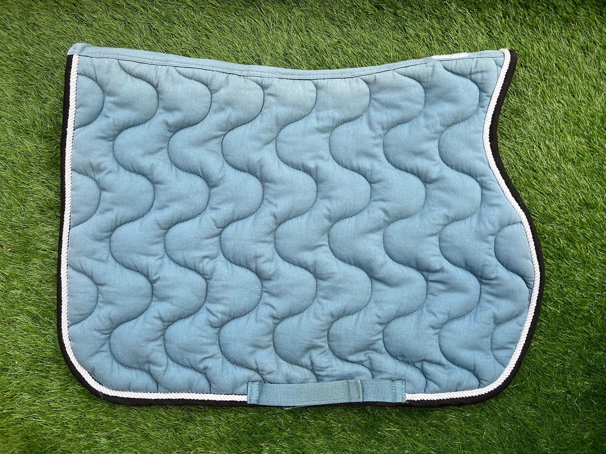 Tapis de selle Equithème Polyfun - bleu acier - taille cheval Full