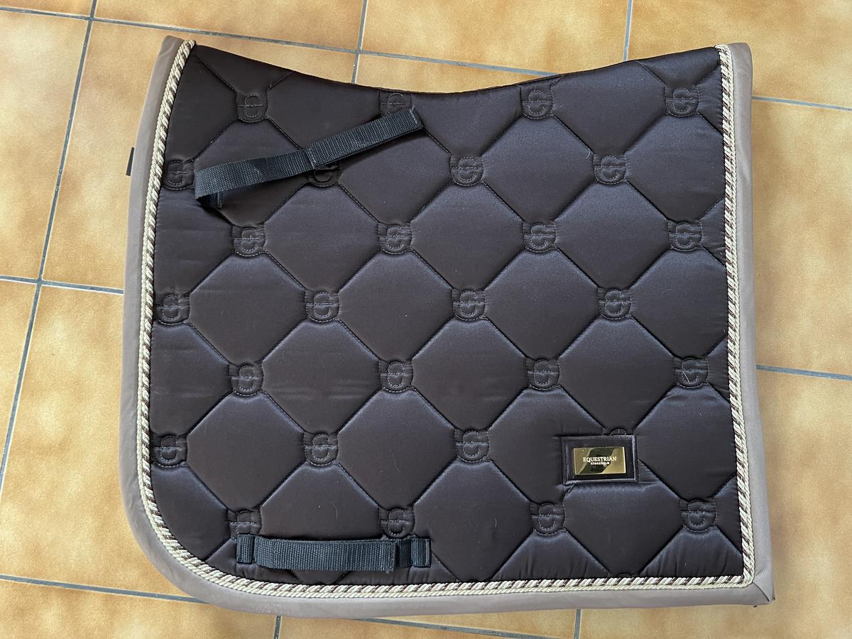 Tapis de dressage Golden Brown - Equestrian Stockholm - taille Full