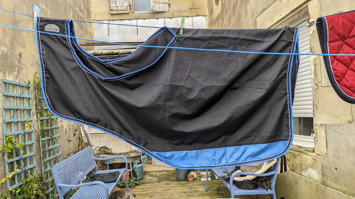 Couvre rein imperméable équithème 140cm