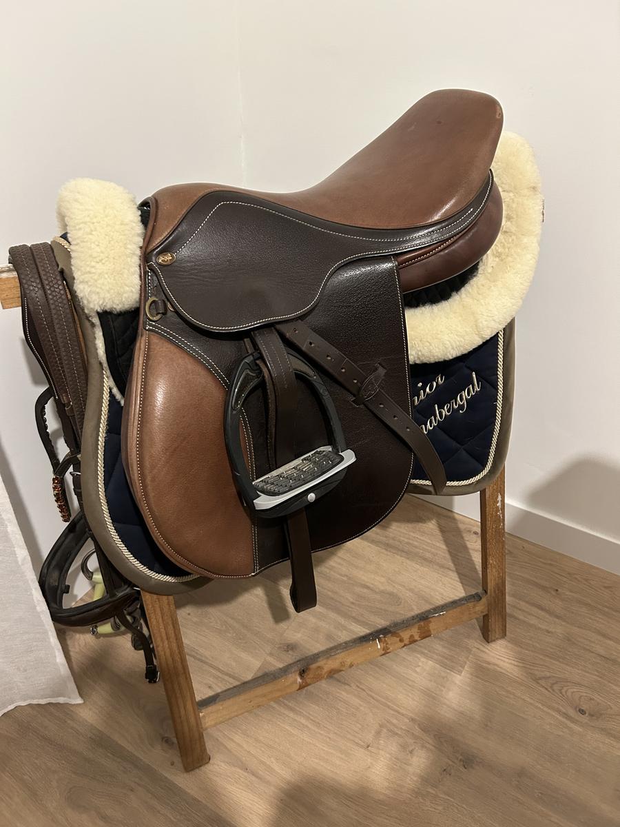 Selle Éric Thomas équipée