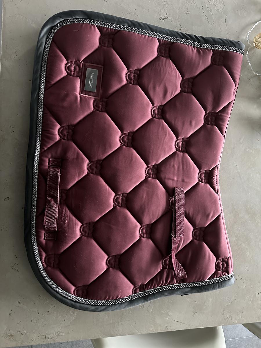 Tapis equestrian Stockholm winter rose avec bonnet