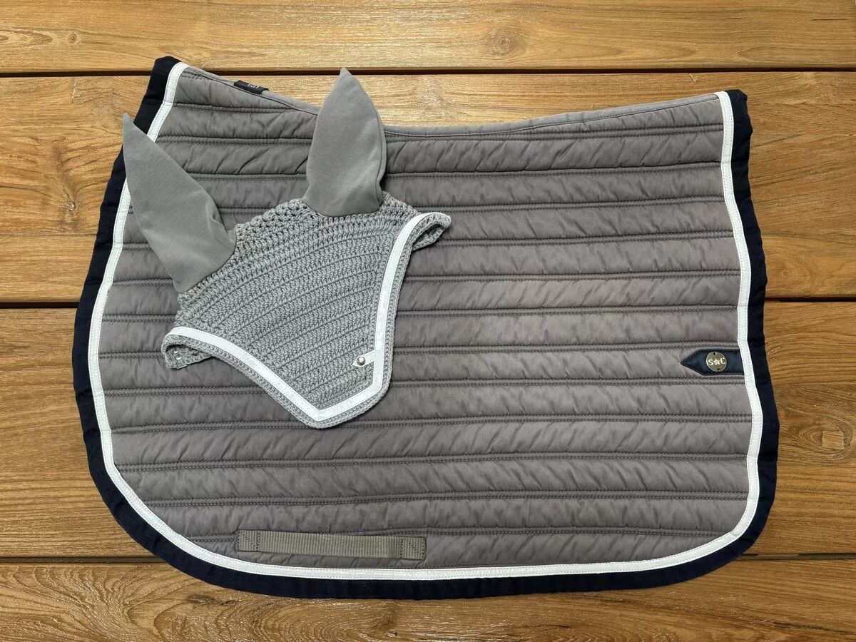 ensemble tapis et bonnet silver crown