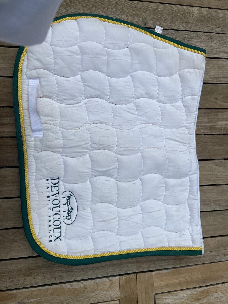 Tapis devoucoux blanc