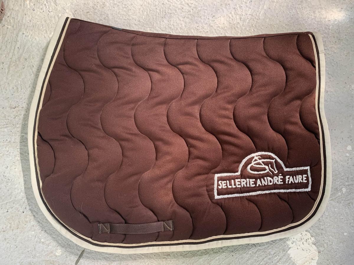 Tapis Paddock Sport marron