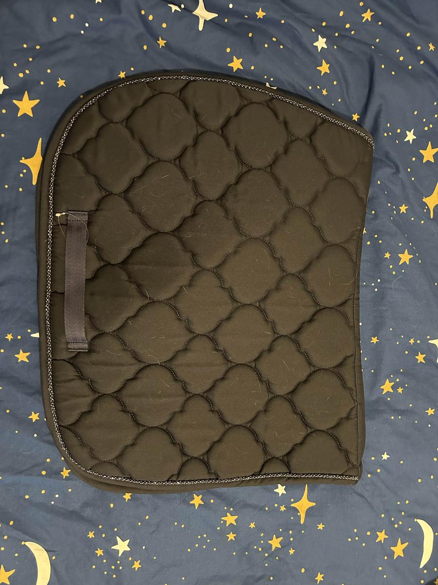 tapis bleu marine neuf