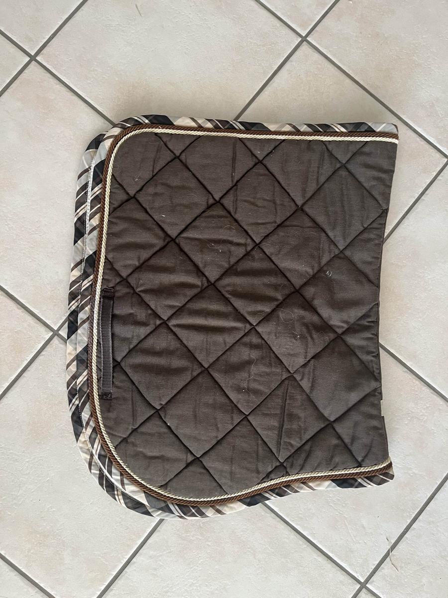 tapis de selle RG M26