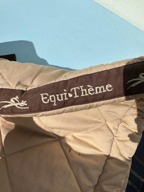 Tapis beige Equithème