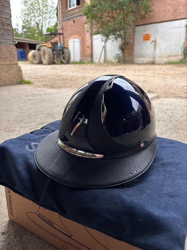 Casque Antares vernis Premium Éclipse strass