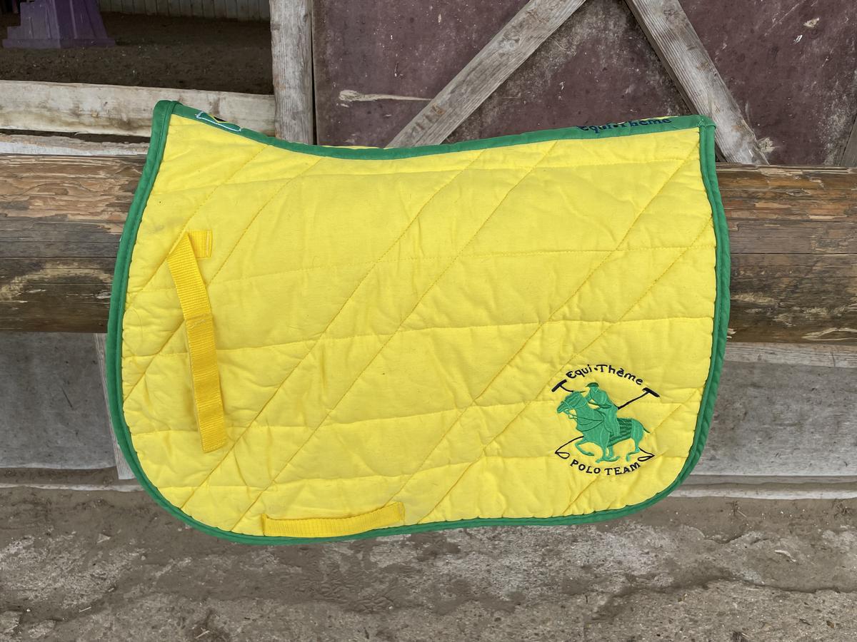 Tapis protection jaune