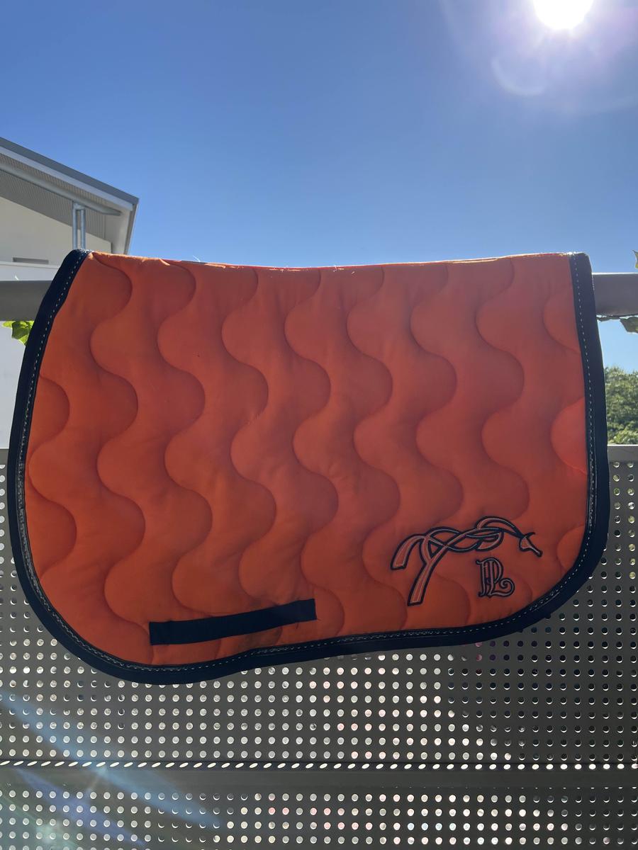 tapis Pénélope orange et noir