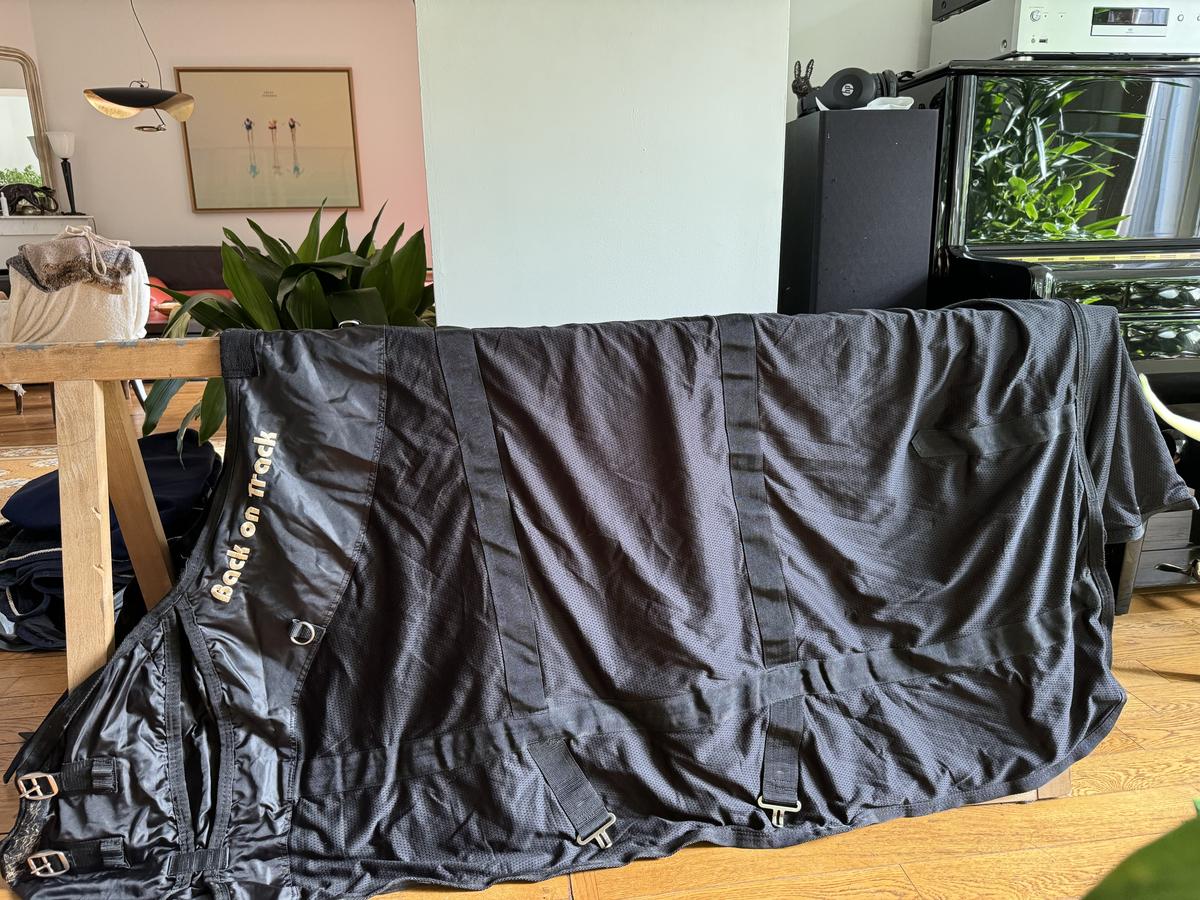 Couverture sechante Back On Track